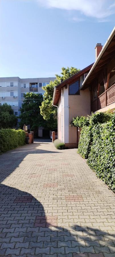 Rozsakert Apartmanhaz Hajduszoboszlo Exterior photo